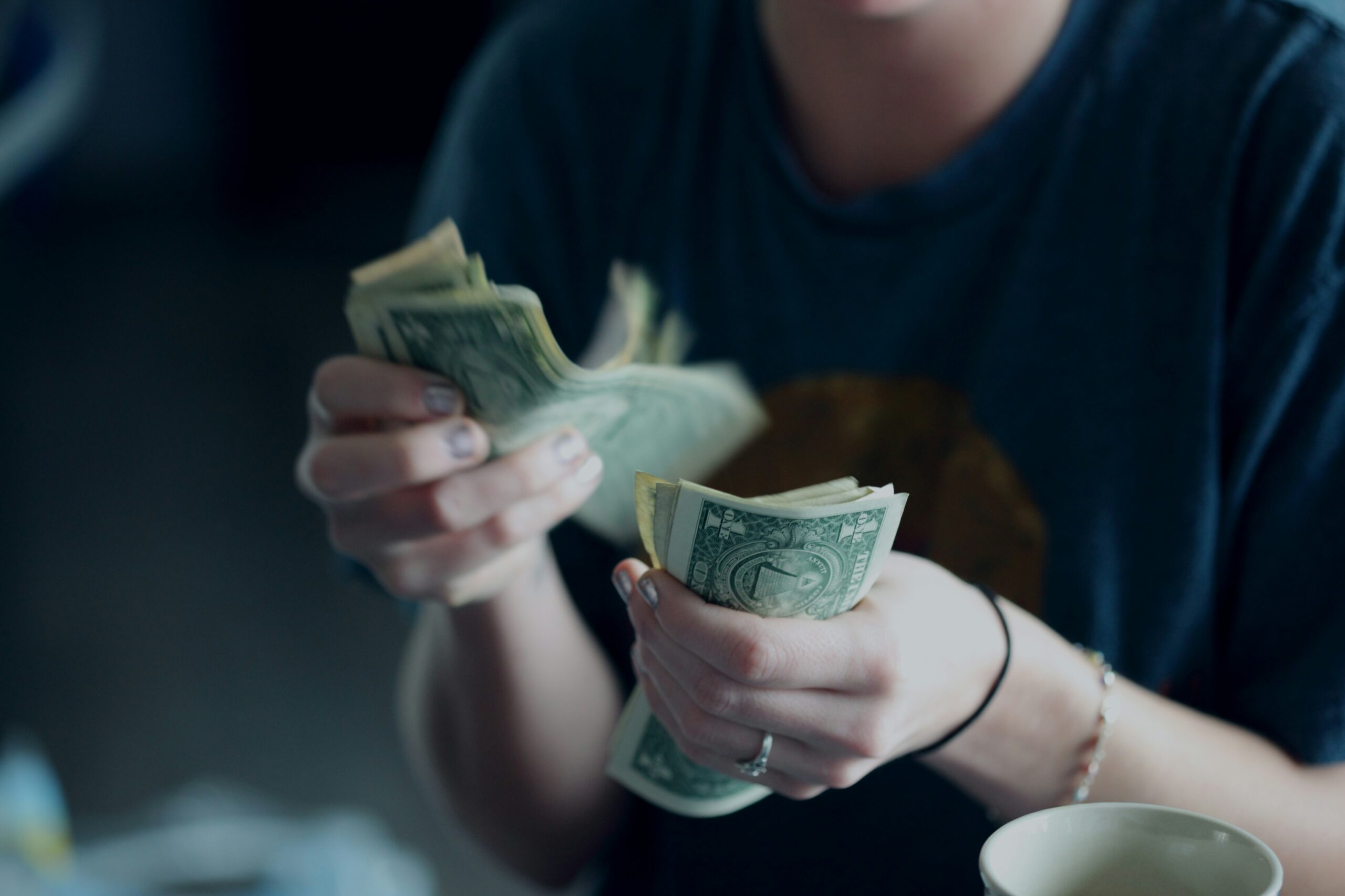 現金